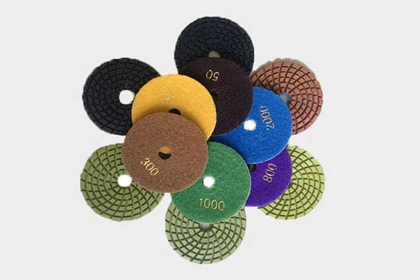 Spiral polishing pad