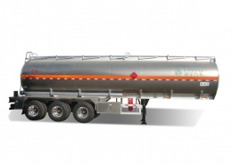 Oil tank truck